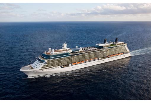 Imagen aérea del Celebrity Solstice
